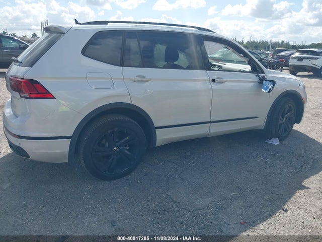 3VVCB7AX0RM149550 Volkswagen Tiguan 2.0t Se R-line Black