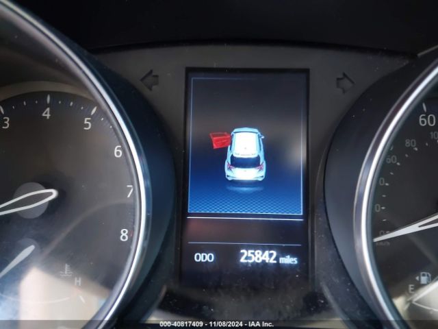 NMTKHMBXXLR118477 Toyota C-HR LE