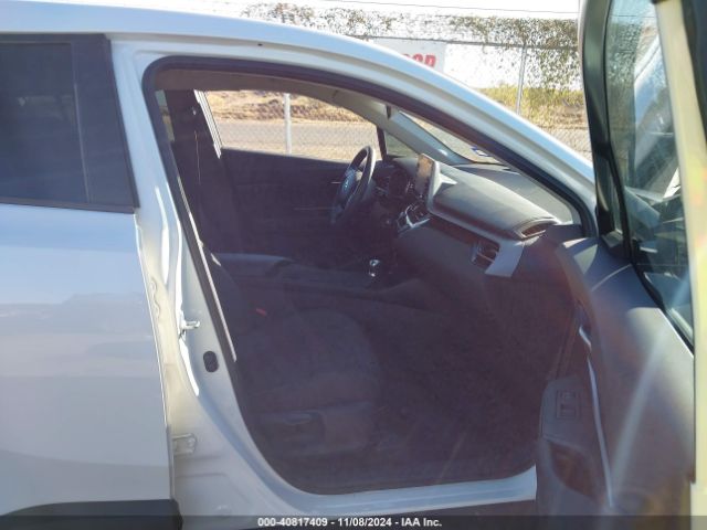 NMTKHMBXXLR118477 Toyota C-HR LE