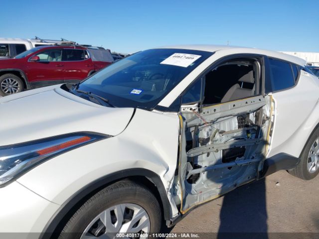 NMTKHMBXXLR118477 Toyota C-HR LE