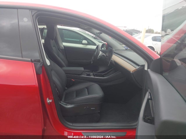 2021 TESLA MODEL Y 5YJYGDEE5MF083684 Photo 4