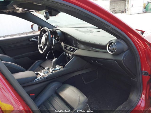 ZARFANBN5L7625721 Alfa Romeo Giulia Ti Sport Carbon Awd
