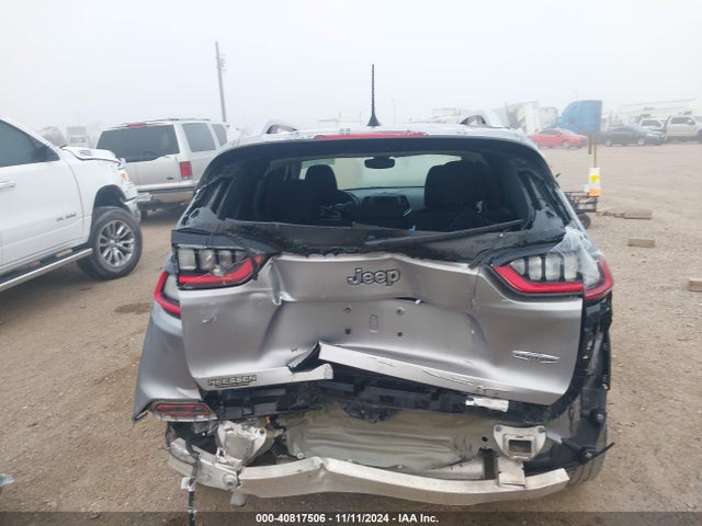 1C4PJLCB9MD155588 Jeep Cherokee Latitude Fwd