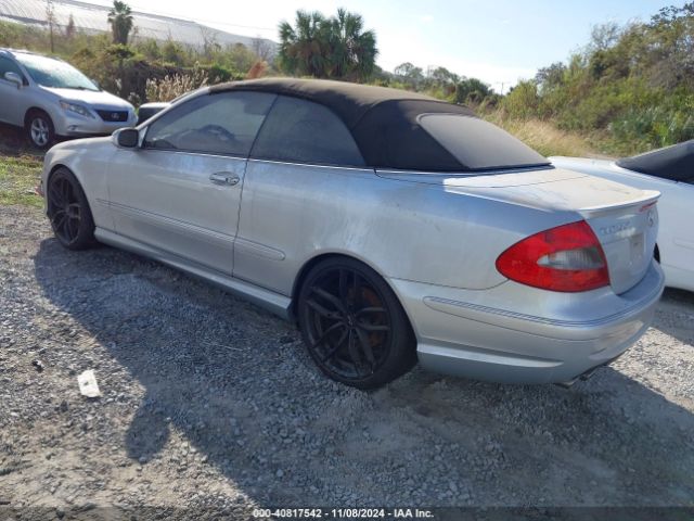 2009 MERCEDES-BENZ CLK 550 WDBTK72F59T102454 Photo 2