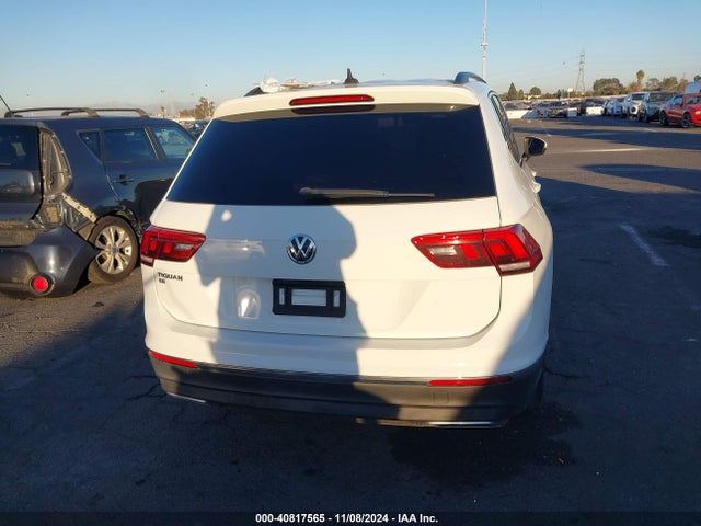 3VV3B7AX1LM072856 Volkswagen Tiguan 2.0t Se/2.0t Se R-line Black/2.0t Sel