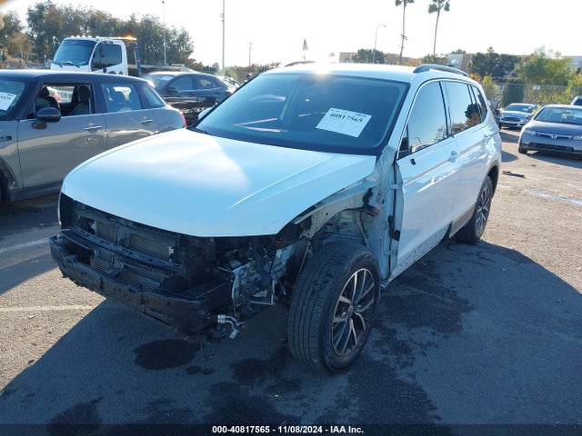 3VV3B7AX1LM072856 Volkswagen Tiguan 2.0t Se/2.0t Se R-line Black/2.0t Sel