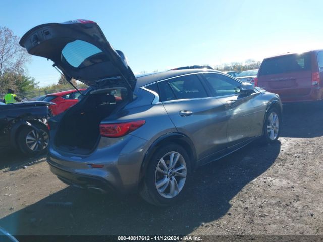 SJKCH5CP5JA042619 Infiniti QX30