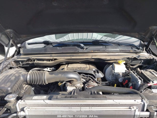1C6SRFBT5LN136602 RAM 1500 Big Horn  4x4 6'4 Box
