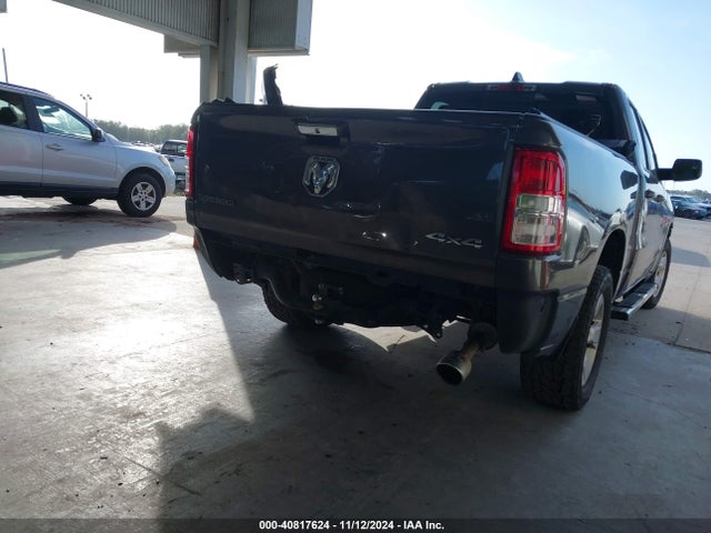 1C6SRFBT5LN136602 RAM 1500 Big Horn  4x4 6'4 Box