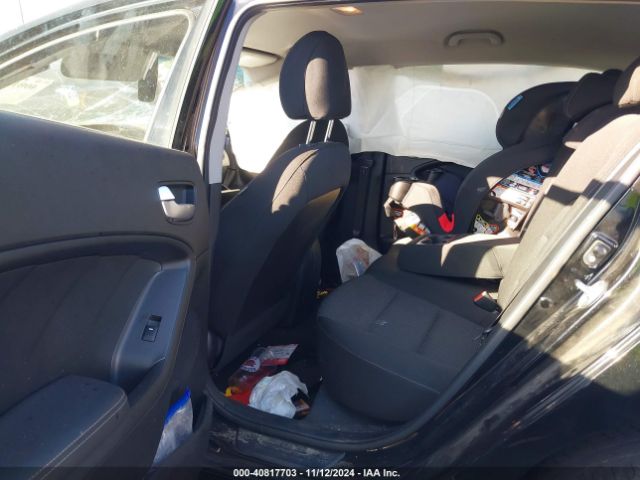 KNAFK5A88H5671563 KIA FORTE LX