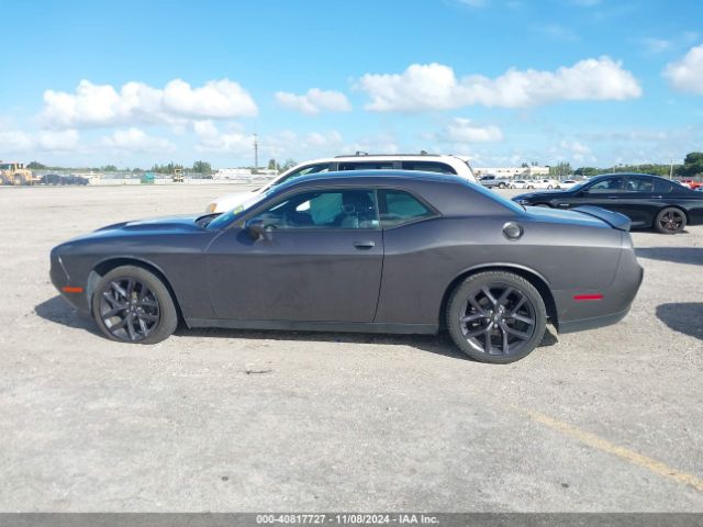 2C3CDZAG8LH211050 Dodge Challenger Sxt