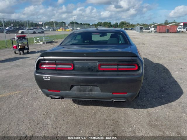 2C3CDZAG8LH211050 Dodge Challenger Sxt