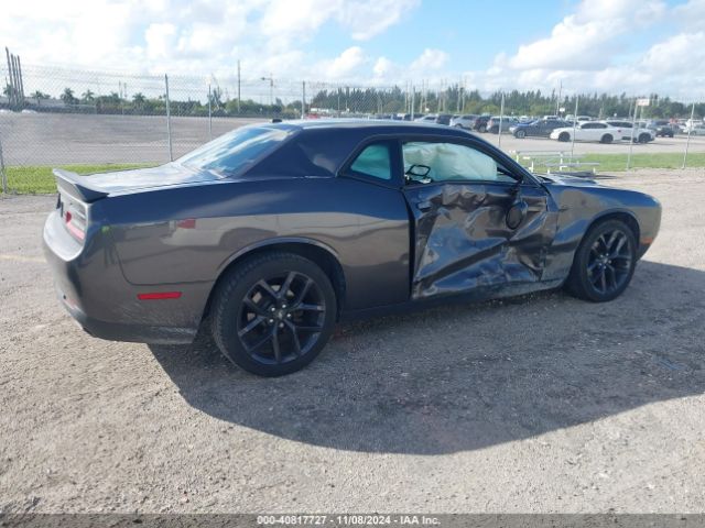 2C3CDZAG8LH211050 Dodge Challenger Sxt