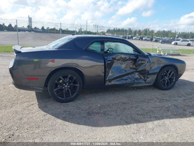 2C3CDZAG8LH211050 Dodge Challenger Sxt