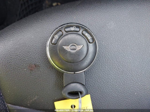 2012 MINI COOPER WMWSU3C55CT257760 Photo 10