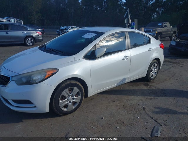 KIA FORTE LX 2014 KNAFK4A67E5063814 Image 2
