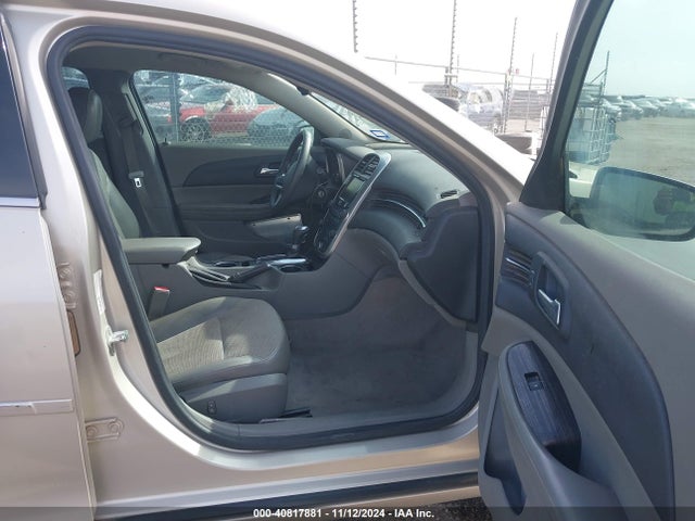 Chevrolet MALIBU 1LT 2015 1G11C5SL9FF254997 Image 5