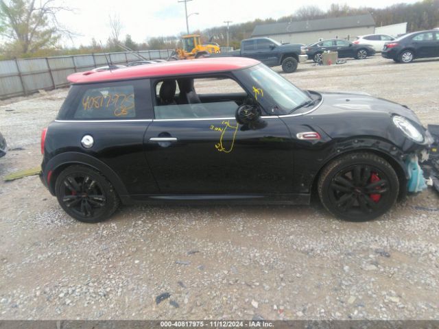 Mini Hardtop John Cooper Works 2017 WMWXM9C5XHT998079 Image 14