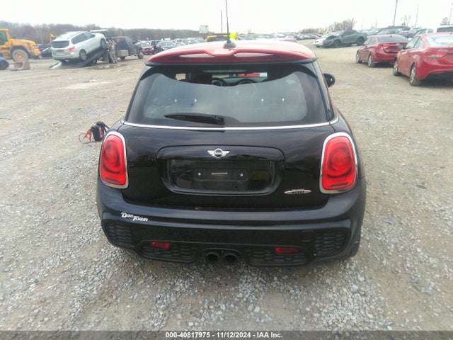 Mini Hardtop John Cooper Works 2017 WMWXM9C5XHT998079 Image 17
