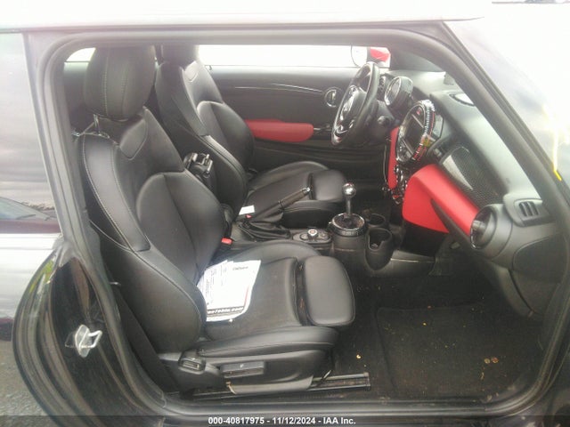 2017 MINI HARDTOP WMWXM9C5XHT998079 Photo 4