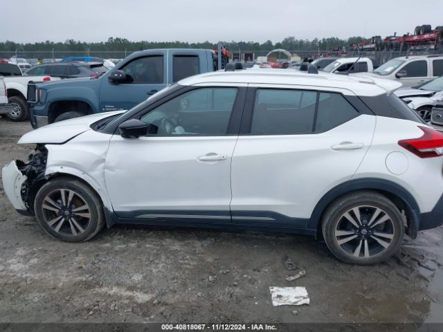3N1CP5CU5KL563509 Nissan KICKS SR