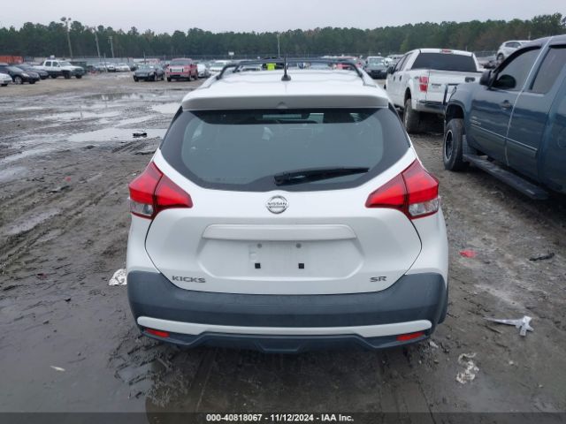 3N1CP5CU5KL563509 Nissan KICKS SR