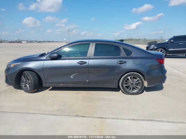 3KPF24AD3NE481910 KIA Forte Lxs
