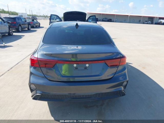 3KPF24AD3NE481910 KIA Forte Lxs