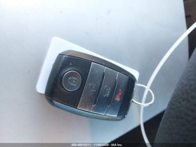 KNDCB3LCXK5352801 KIA NIRO LX