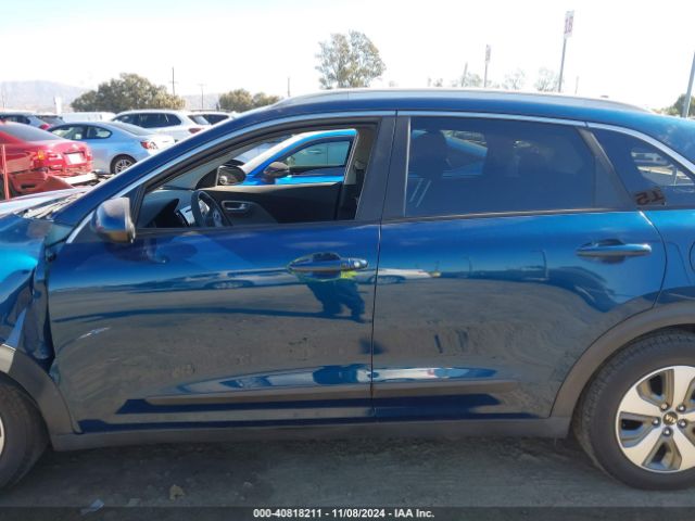 KNDCB3LCXK5352801 KIA NIRO LX