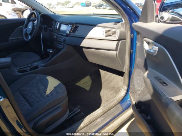 KNDCB3LCXK5352801 KIA NIRO LX