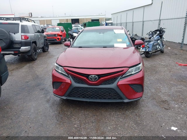 4T1B11HK8JU602586 Toyota CAMRY SE