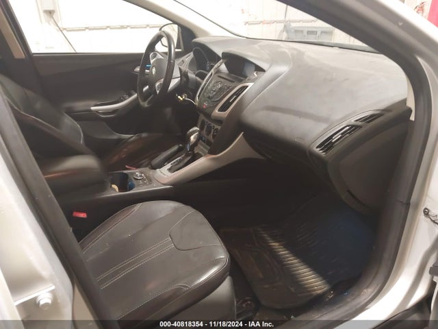 1FADP3K27EL258850 Ford FOCUS SE