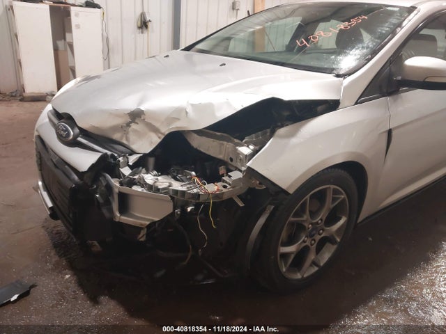 1FADP3K27EL258850 Ford FOCUS SE
