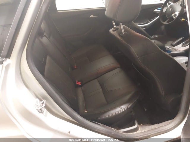 1FADP3K27EL258850 Ford FOCUS SE