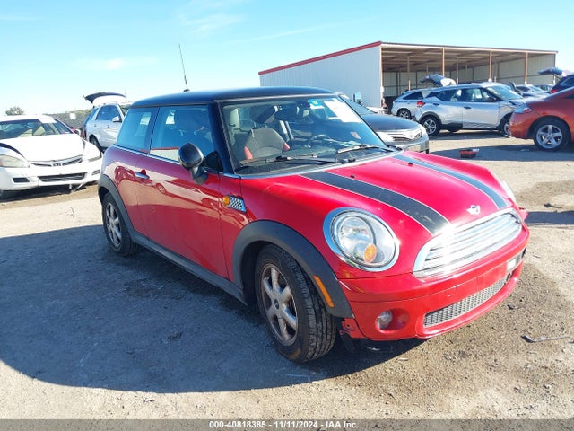 2009 MINI COOPER WMWMF33539TW71938 Photo 0