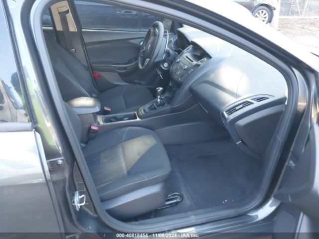 1FADP3FE2FL238981 Ford FOCUS SE
