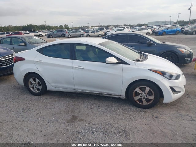 Hyundai ELANTRA SE 2015 5NPDH4AE3FH615035 Image 13