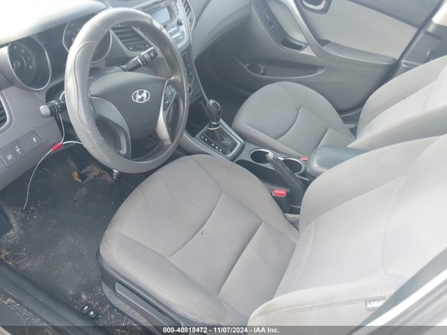 Hyundai ELANTRA SE 2015 5NPDH4AE3FH615035 Image 17