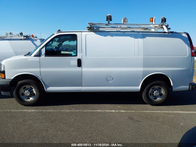 Chevrolet Express 2500 Work Van 2019 1GCWGAFP2K1330977 Image 14