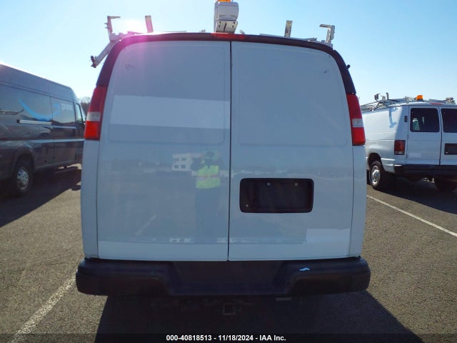Chevrolet Express 2500 Work Van 2019 1GCWGAFP2K1330977 Image 16