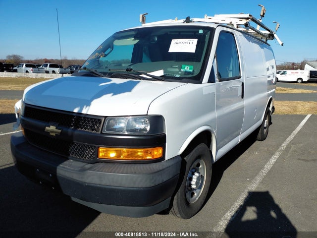 Chevrolet Express 2500 Work Van 2019 1GCWGAFP2K1330977 Image 2