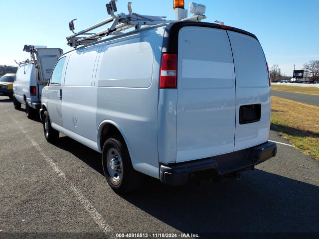 Chevrolet Express 2500 Work Van 2019 1GCWGAFP2K1330977 Image 3
