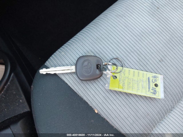 Toyota Prius C Two 2015 JTDKDTB38F1585435 Image 11