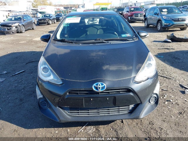 Toyota Prius C Two 2015 JTDKDTB38F1585435 Image 12