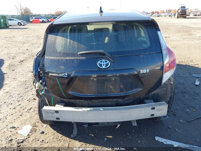 Toyota Prius C Two 2015 JTDKDTB38F1585435 Image 16