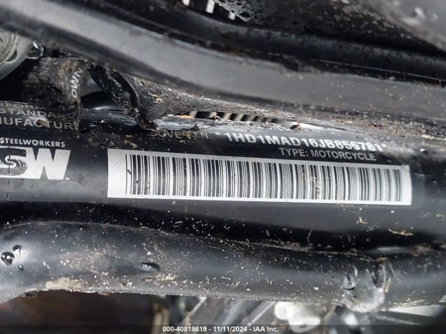 2018 HARLEY-DAVIDSON FLHTCUTG 1HD1MAD16JB856781 Photo 9