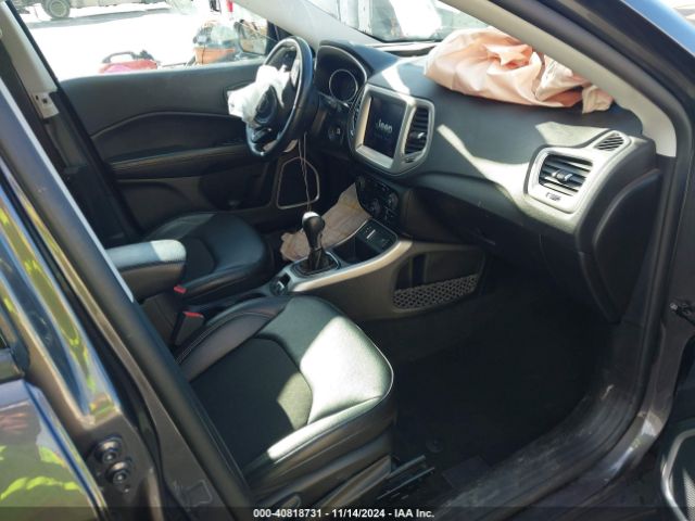 3C4NJCBB0KT855385 Jeep Compass Latitude Fwd
