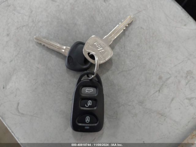 KMHD74LF1JU665922 Hyundai ELANTRA SE