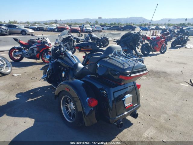 2016 HARLEY-DAVIDSON FLHTCUTG 1HD1MAL13GB861866 Photo 2